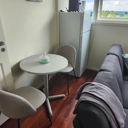 Lovely 2 Bedroom With Free Parking Gjerdrum