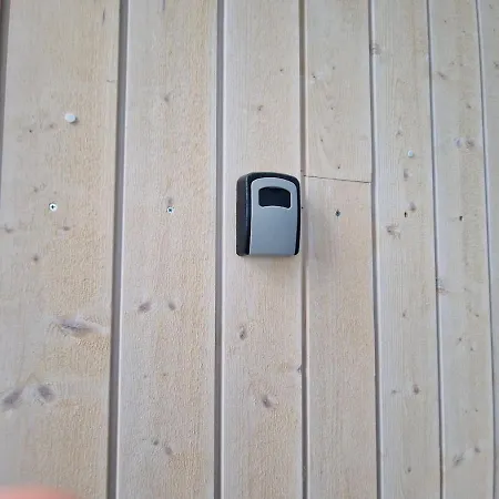 Apartmán Lovely 2 Bedroom With Free Parking *