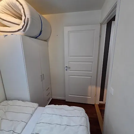 Lovely 2 Bedroom With Free Parking Daire