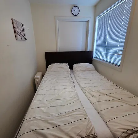 Lovely 2 Bedroom With Free Parking Apartamento Gjerdrum