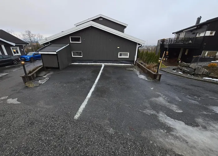 Lovely 2 Bedroom With Free Parking